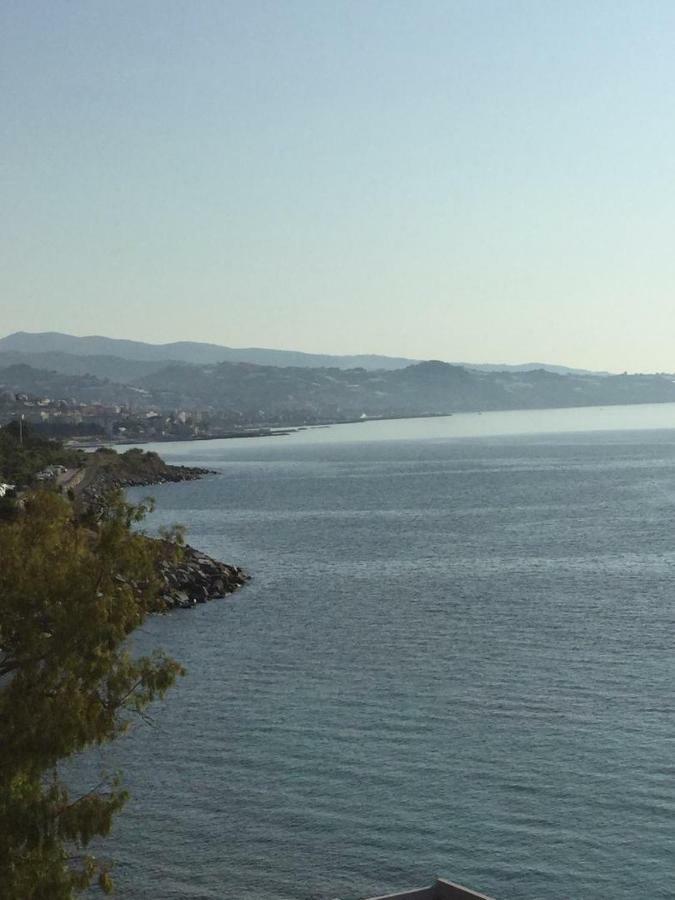 Marina Capo Pino Villa ซานเรโม ภายนอก รูปภาพ